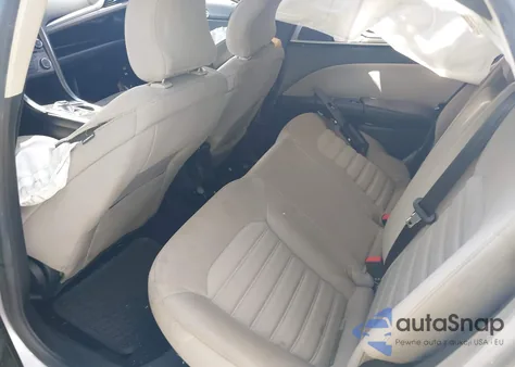 2017 Ford Fusion S из США, поврежденный, VIN 3FA6P0G7XHR184812